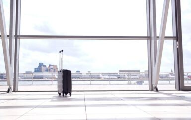unattended-suitcase-posing-security-threat-in-airport