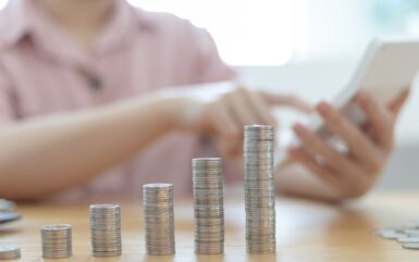 5-Reasons-Why-Integrating-a-Biometric-Time-Clock-Saves-Money